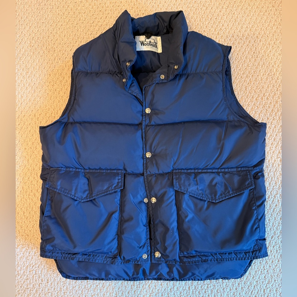 Vintage Men’s Woolrich Navy Puffer vest size M/L